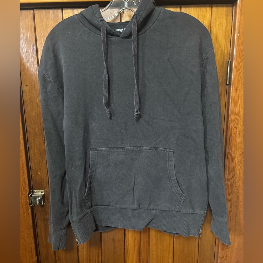 3/$20 Men's XS Forever 21 charcoal Hoodie